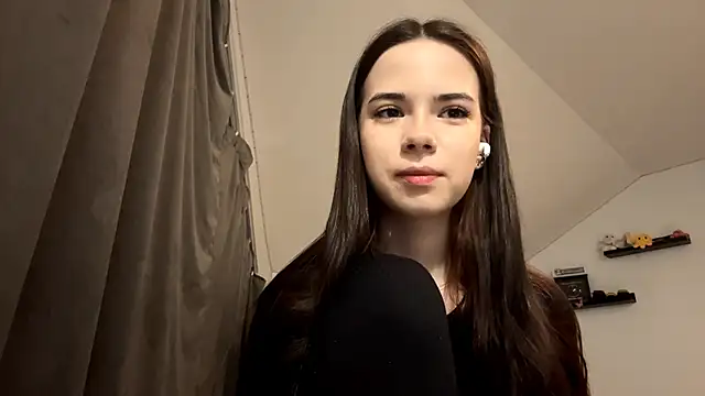 Snapshot of JoellaGrode chatting on May 13, 8:27 pm JoellaGrode online show from May 13, 8:27 pm