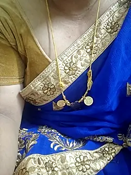 Snapshot of Call_Honey chatting on May 12, 5:10 pm Call Honey online show from May 12, 5:10 pm