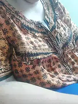 Snapshot of Call_Honey chatting on June 2, 1:57 pm Call Honey online show from June 2, 1:57 pm