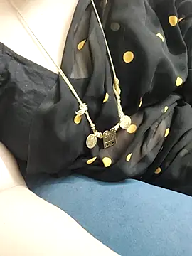 Snapshot of Call_Honey chatting on June 11, 2:59 pm Call Honey online show from June 11, 2:59 pm