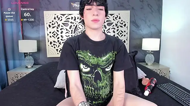 DemonFoxx online show from July 7, 12:20 pm
