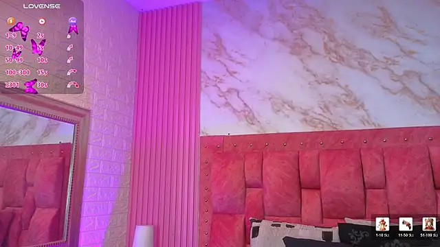 goldilockss15  online show from April 24, 11:56 am