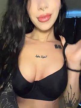 Snapshot of XEye_Candy chatting on May 8, 4:07 am XEye Candy online show from May 8, 4:07 am