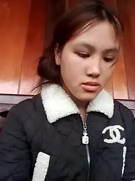 mai-lovelyy online show from April 23, 8:13 am