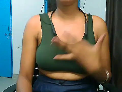 ur sassypriya online show from June 18, 4:33 pm