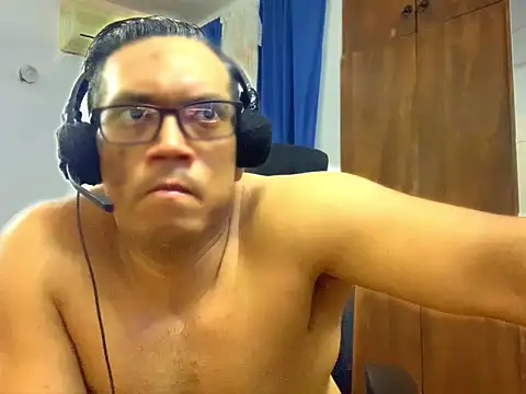 bvllnox online show from July 17, 11:31 pm