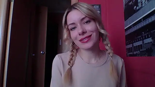 Softy Aura  online show from May 30, 11:40 am