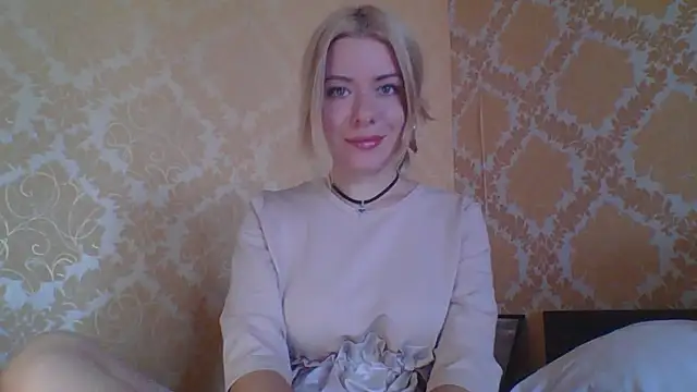 Snapshot of Softy_Aura_ chatting on July 20, 9:45 am Softy Aura online show from July 20, 9:45 am
