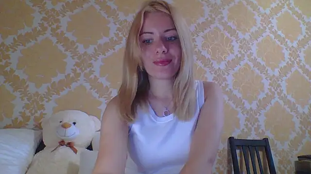 Snapshot of Softy_Aura_ chatting on July 29, 2:15 pm Softy Aura online show from July 29, 2:15 pm