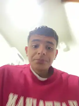 fresdyhot online show from June 16, 2:52 pm