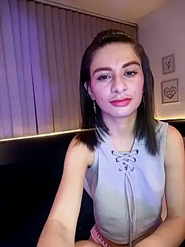 Snapshot of mariana__thompson chatting on May 10, 2:39 am mariana thompson online show from May 10, 2:39 am