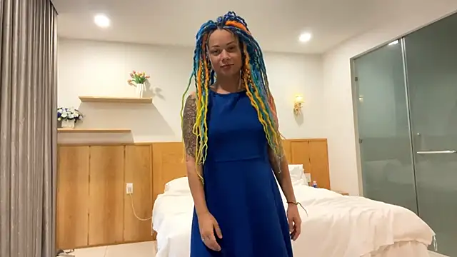 FreeVegas online show from April 24, 4:48 am