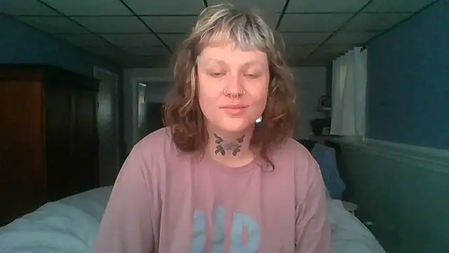RosieSwitchBitch online show from May 21, 12:45 pm