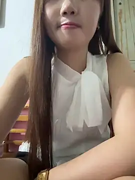 Snapshot of Miu-lete chatting on May 1, 11:15 am Miu-lete online show from May 1, 11:15 am