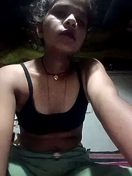 Snapshot of Sexy_geeta chatting on July 27, 5:53 pm Sexy geeta online show from July 27, 5:53 pm