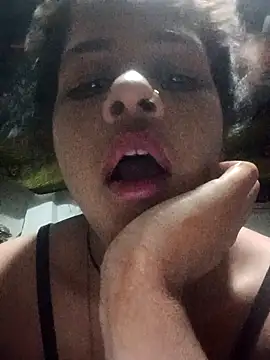 Snapshot of Sexy_geeta chatting on July 29, 4:16 pm Sexy geeta online show from July 29, 4:16 pm