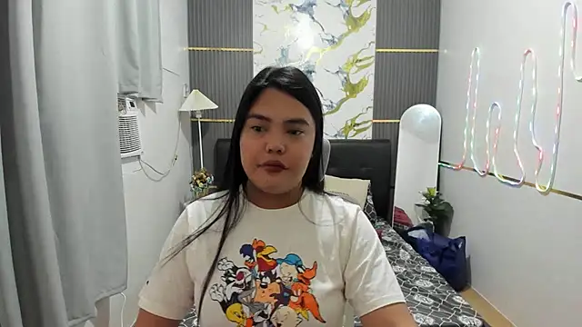 MissAndersonHoly online show from May 7, 10:20 am