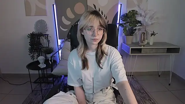 NyxCalderra online show from June 5, 6:52 am