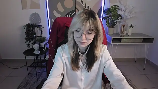 NyxCalderra online show from June 6, 7:35 am