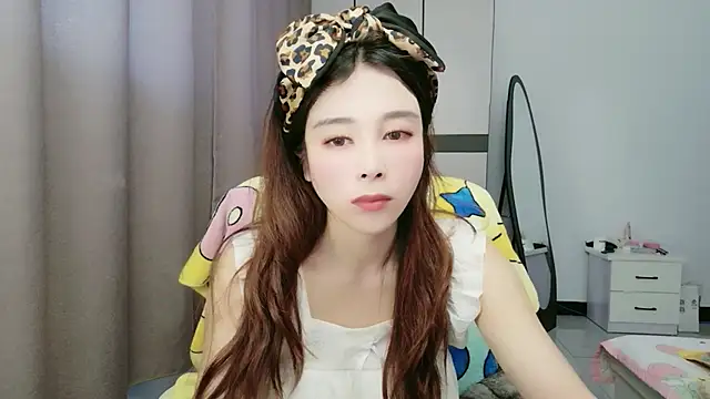 Snapshot of xiaoxiaohong030 chatting on June 8, 1:28 am xiaoxiaohong030 online show from June 8, 1:28 am