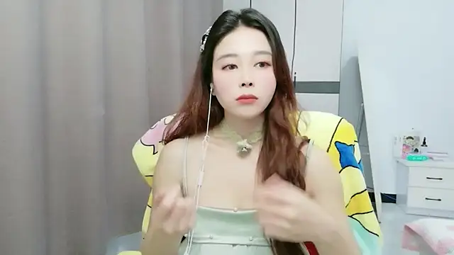 Snapshot of xiaoxiaohong030 chatting on June 9, 3:23 pm xiaoxiaohong030 online show from June 9, 3:23 pm