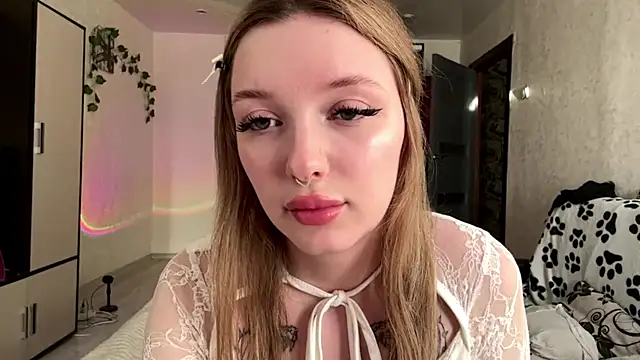 Snapshot of Elinthegreat chatting on May 10, 3:06 pm Elinthegreat online show from May 10, 3:06 pm