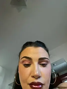AylaSparkk online show from July 4, 4:24 pm