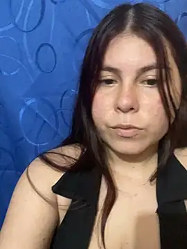 Snapshot of camila_purple chatting on May 14, 8:15 pm camila purple online show from May 14, 8:15 pm