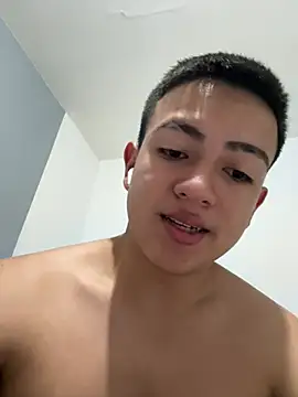 santiagoo madrid online show from April 27, 2:53 am