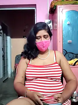 Snapshot of Rulali_44 chatting on July 18, 3:49 pm Rulali 44 online show from July 18, 3:49 pm