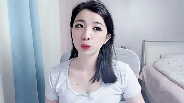 Snapshot of amy-6668 chatting on May 7, 3:34 am amy-6668 online show from May 7, 3:34 am
