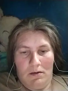 Snapshot of IrisMaris37 chatting on May 24, 9:14 am IrisMaris37 online show from May 24, 9:14 am