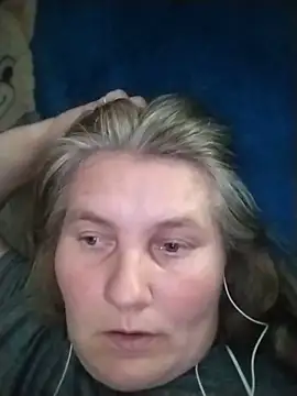 Snapshot of IrisMaris37 chatting on June 19, 10:52 am IrisMaris37 online show from June 19, 10:52 am