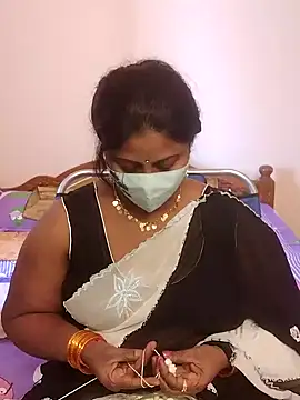 Snapshot of telugu_Geetha40 chatting on May 4, 8:43 am telugu Geetha40 online show from May 4, 8:43 am