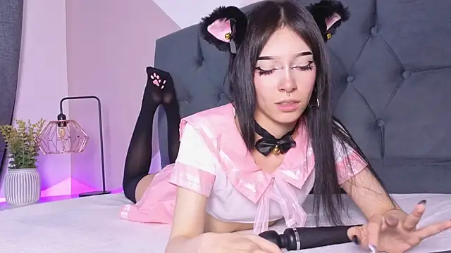 sweet kitty 4 online show from June 25, 8:02 pm