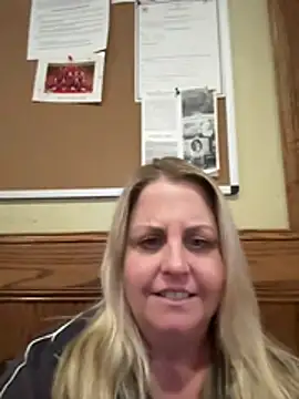 Bruiserboomer2 online show from April 29, 10:38 pm
