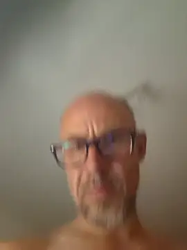 raphaelue online show from June 6, 10:03 pm