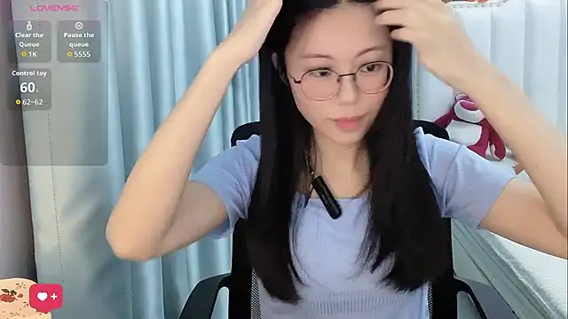 Luna-666 online show from May 5, 3:31 pm