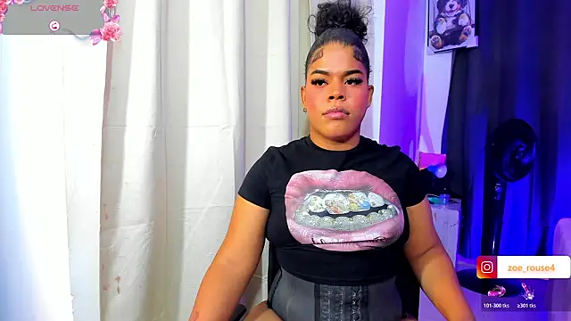 Snapshot of zoee_rose chatting on July 13, 2:36 am zoee rose online show from July 13, 2:36 am