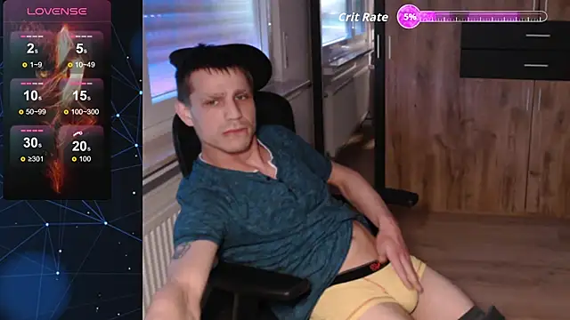 Snapshot of BadBoyMasked chatting on May 19, 6:25 pm BadBoyMasked online show from May 19, 6:25 pm