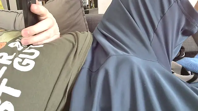 horny-bear89 online show from May 8, 1:16 pm