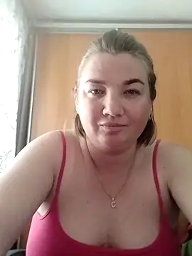 MiyaOlliver online show from May 8, 2:33 pm