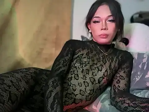 Snapshot of mollyfucker chatting on July 9, 1:09 am mollyfucker online show from July 9, 1:09 am