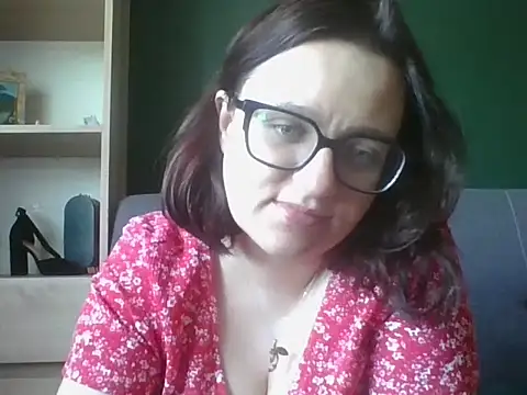 sensual paris online show from April 27, 8:01 am