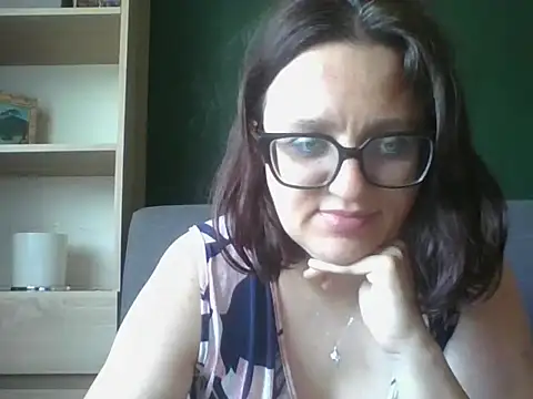 Snapshot of sensual_paris chatting on May 22, 5:36 am sensual paris online show from May 22, 5:36 am