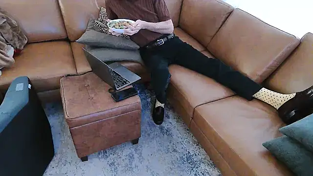 Snapshot of gaydandyboy chatting on June 1, 5:47 pm gaydandyboy online show from June 1, 5:47 pm