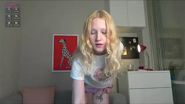 lollymoly online show from April 28, 5:56 am