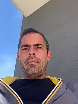 Riccardo86xx online show from May 4, 7:59 am