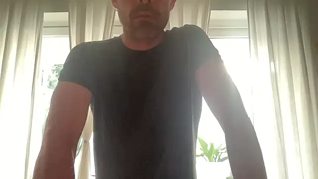 Riccardo86xx online show from May 22, 3:57 am