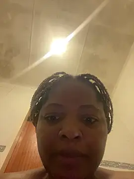 Snapshot of Sexyagelicxx chatting on May 4, 3:35 am Sexyagelicxx online show from May 4, 3:35 am